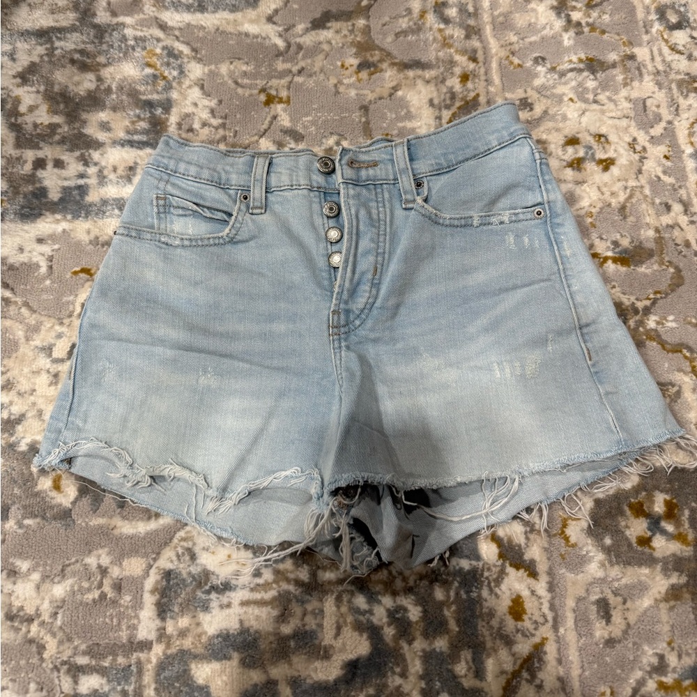 Old Navy Light Blue Denim Button-Fly Frayed Hem Higher High-Rise Shorts